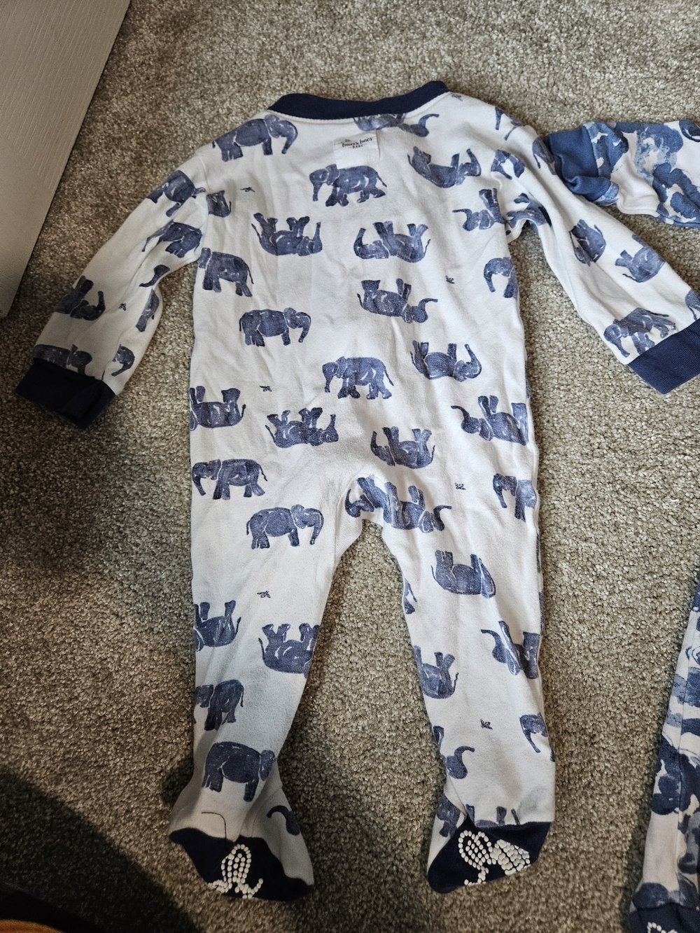 Burts Bees Baby Bundle Of 2 Footed Pajamas Size 6-9 Months - Picture 7 of 11